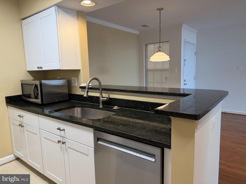 5911 BARBADOS PLACE Unit: 202