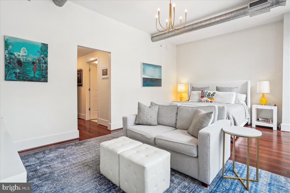 1615 N Queen St #M301