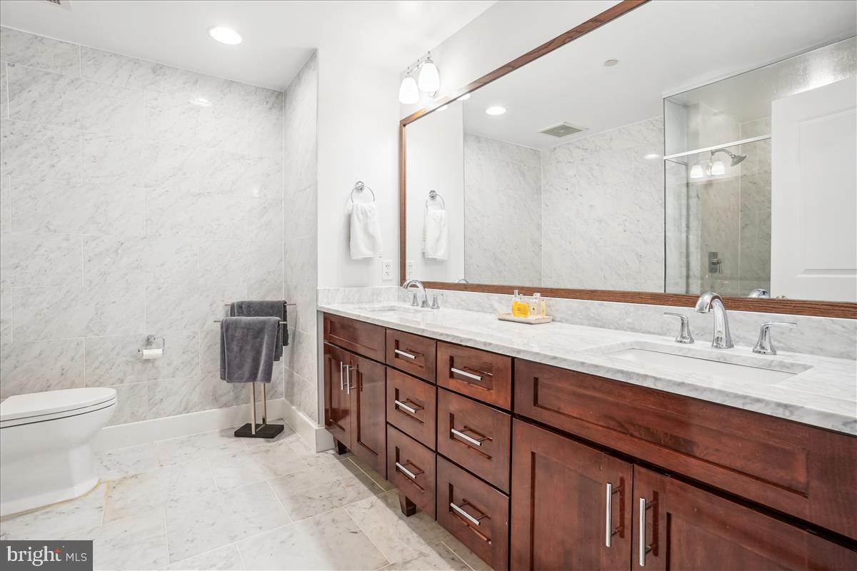 1615 N Queen St #M301