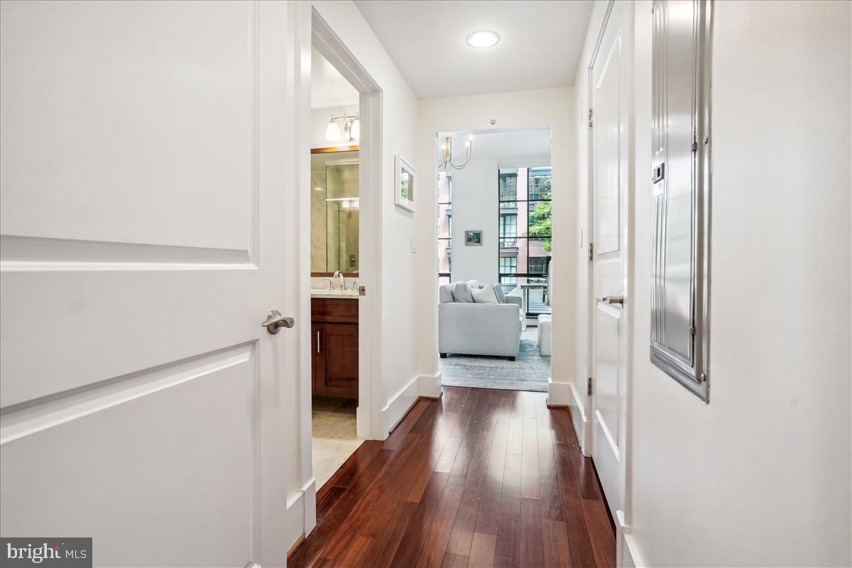 1615 N Queen St #M301