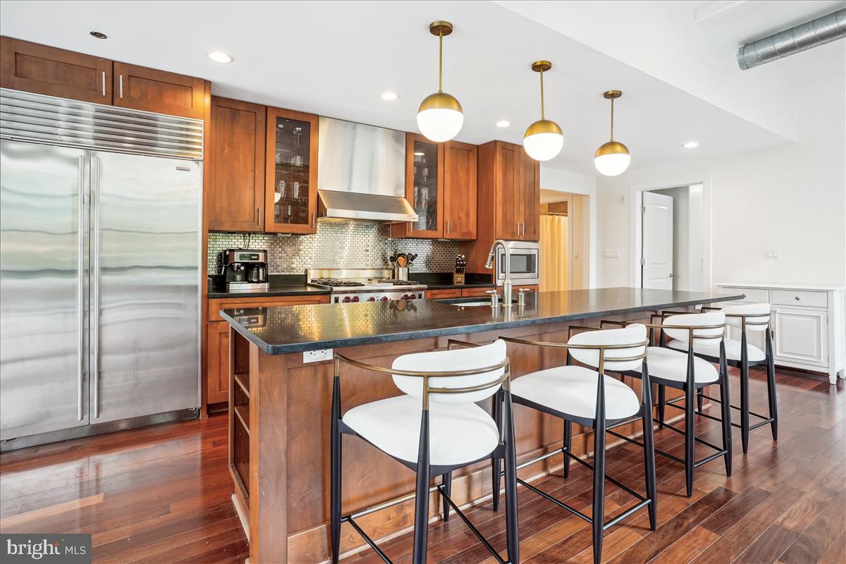 1615 N Queen St #M301