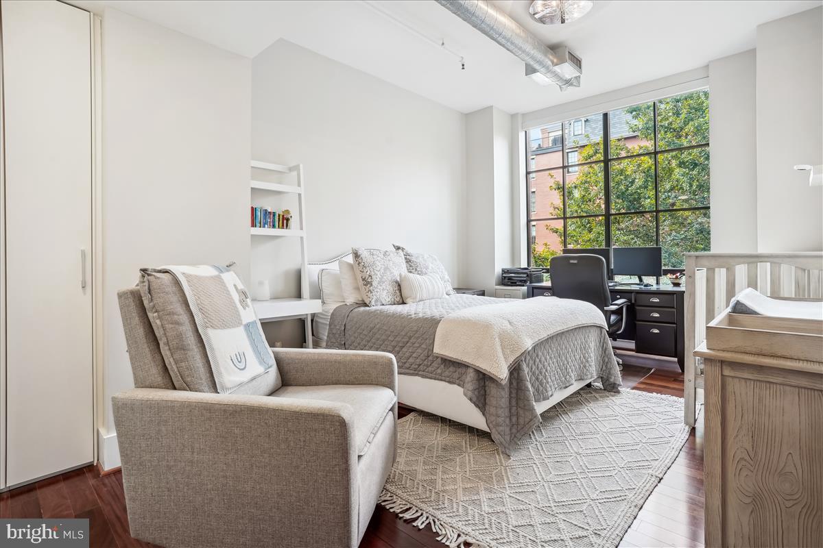 1615 N Queen St #M301