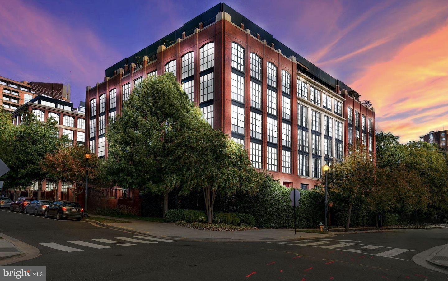 1615 N Queen St #M301