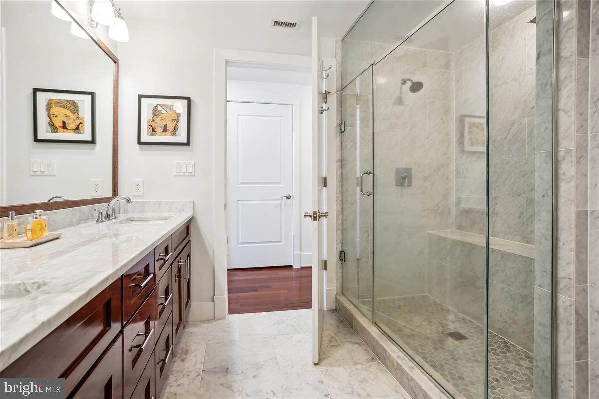 1615 N Queen St #M301