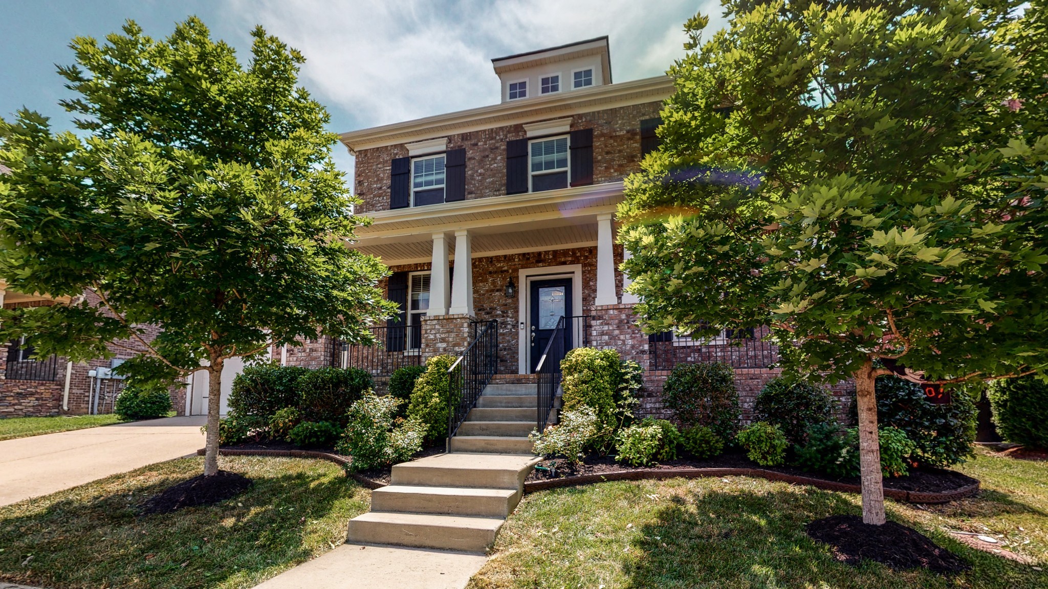626 Newcomb St
