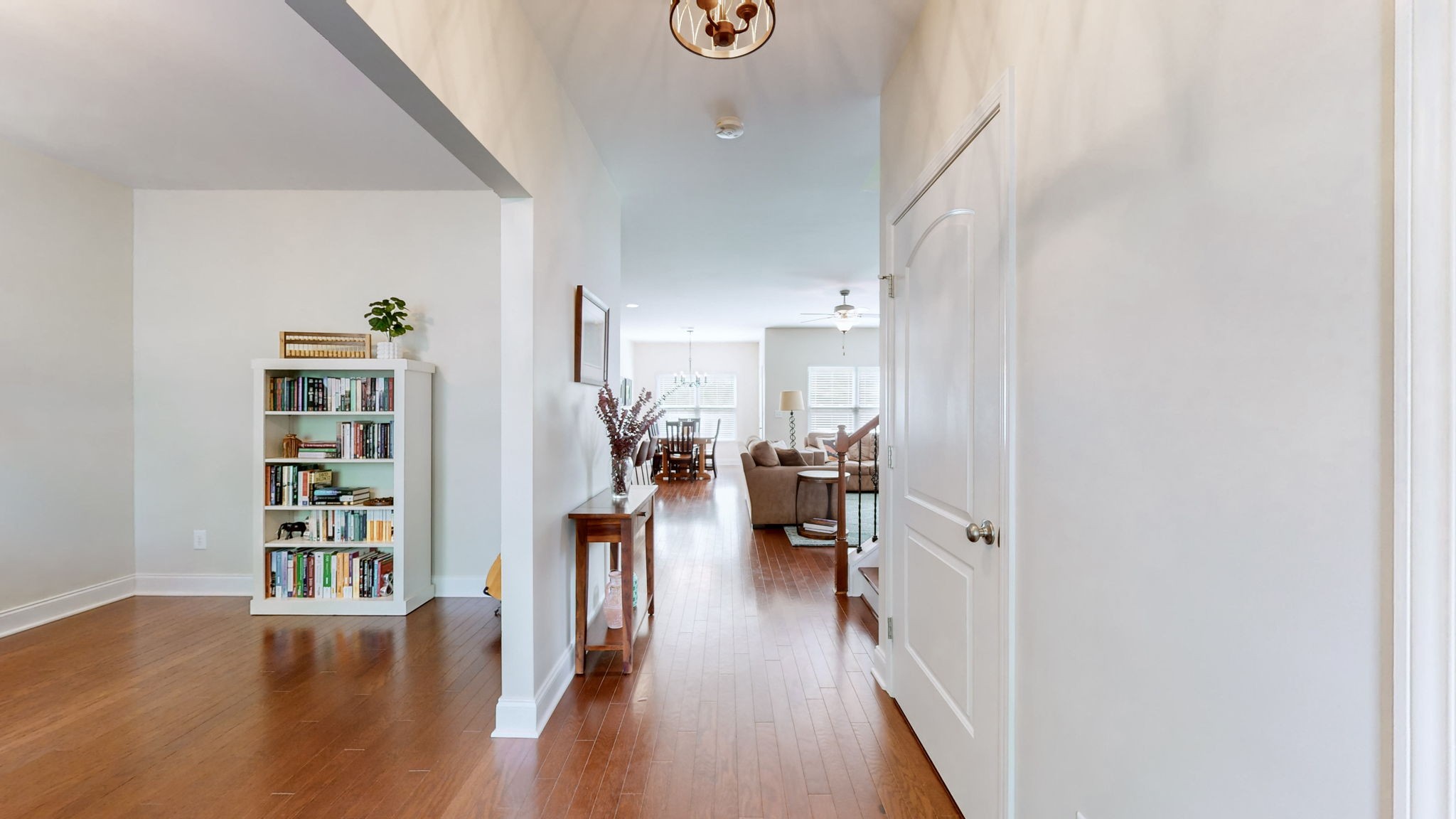 356 Irvine Ln