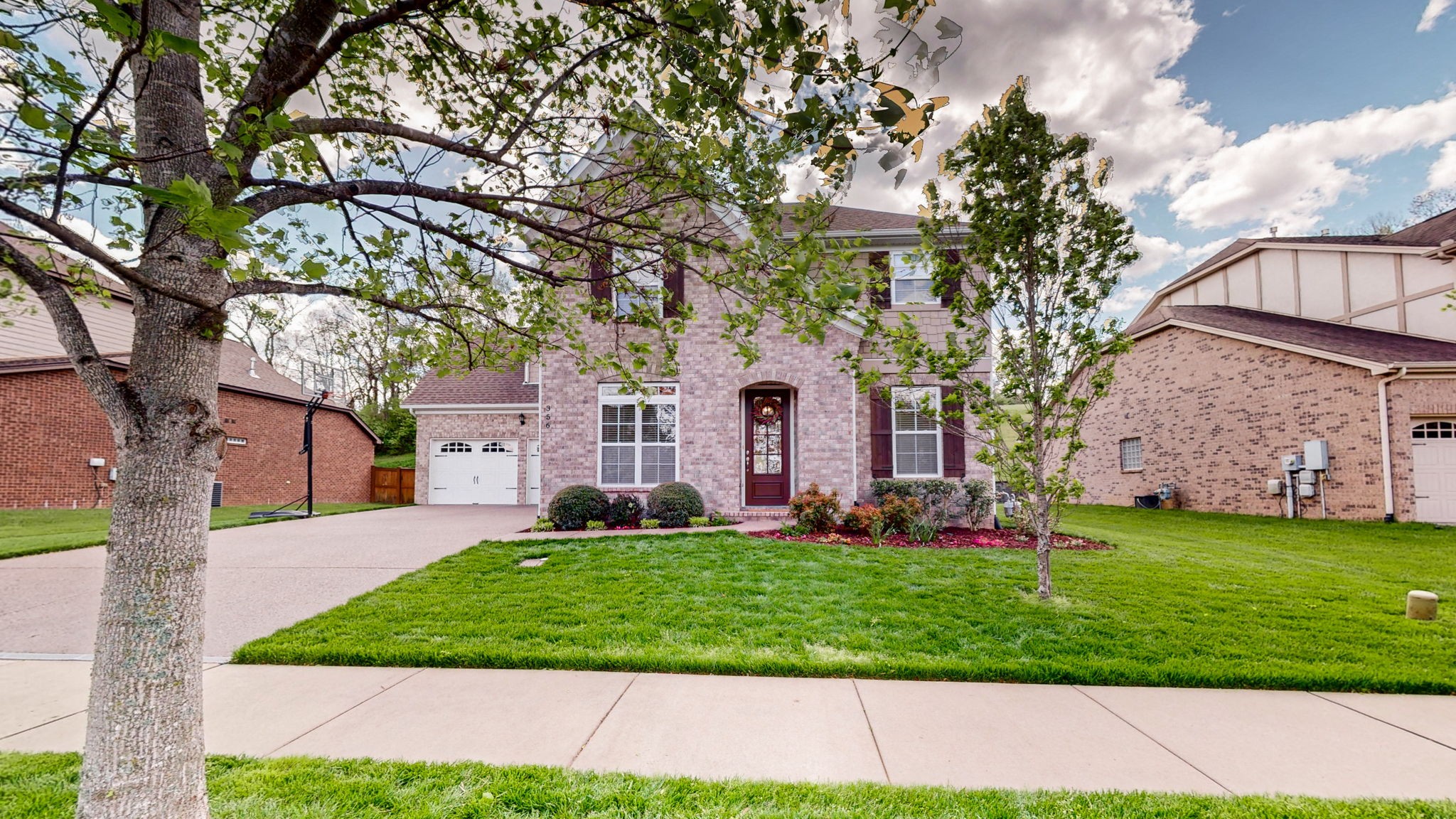 356 Irvine Ln