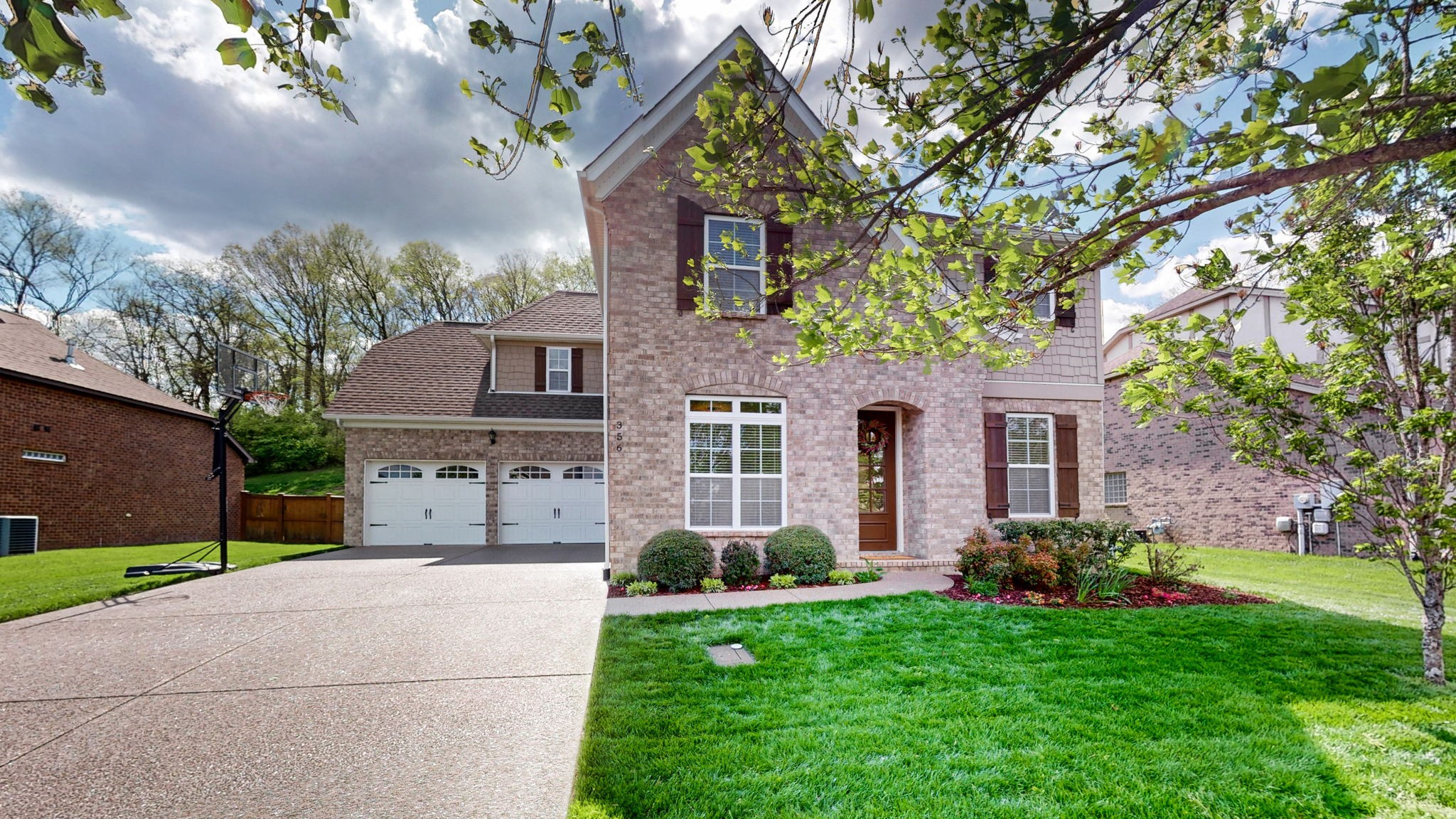 356 Irvine Ln