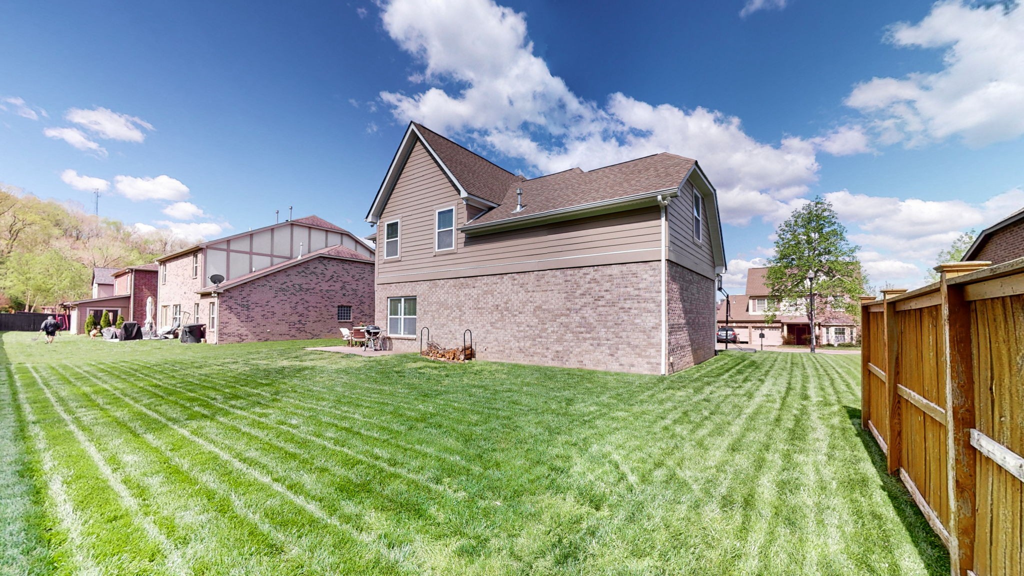 356 Irvine Ln
