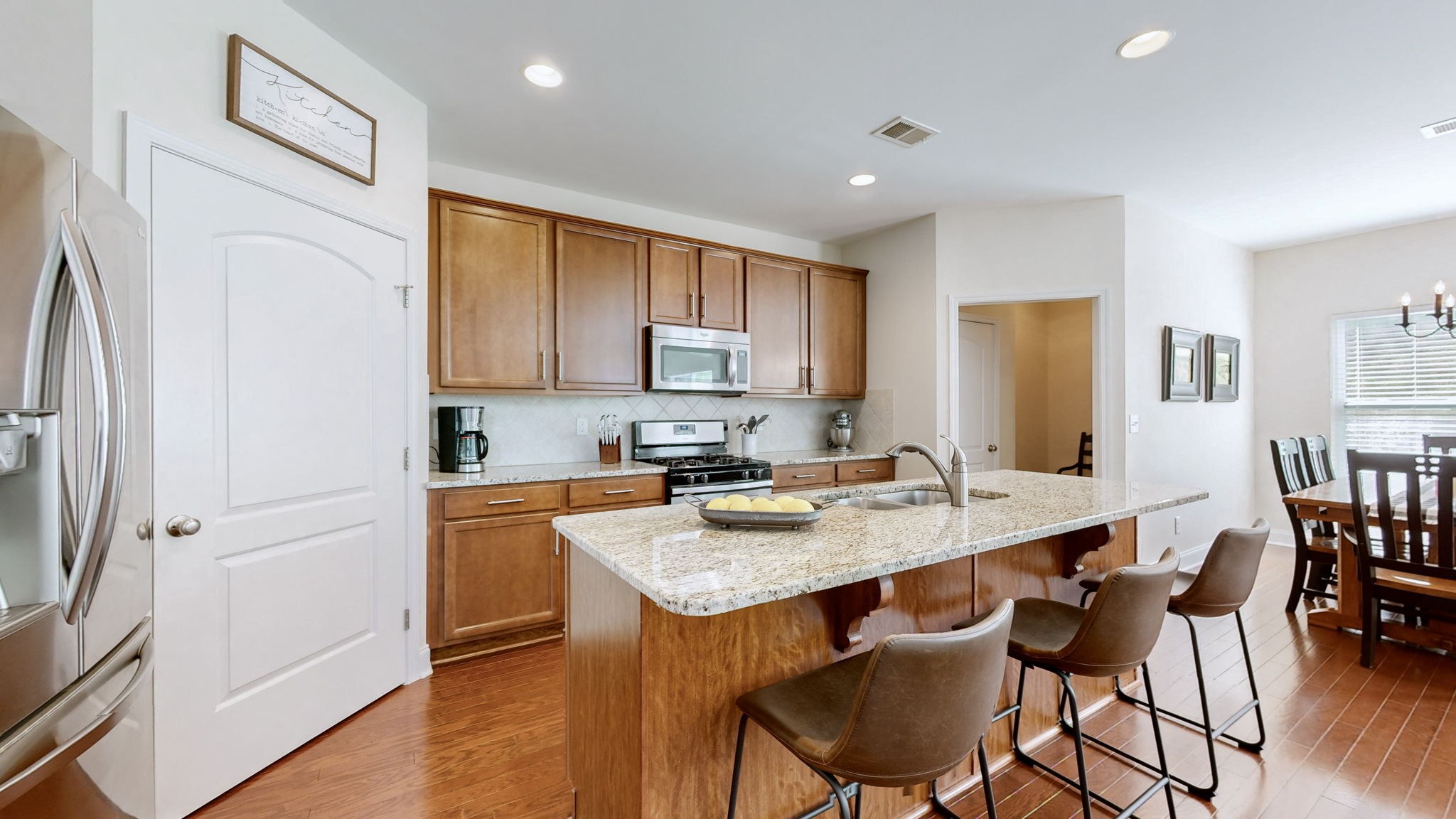 356 Irvine Ln