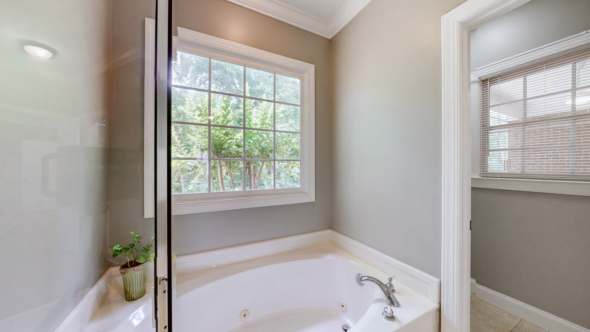 127 Gardenia Way