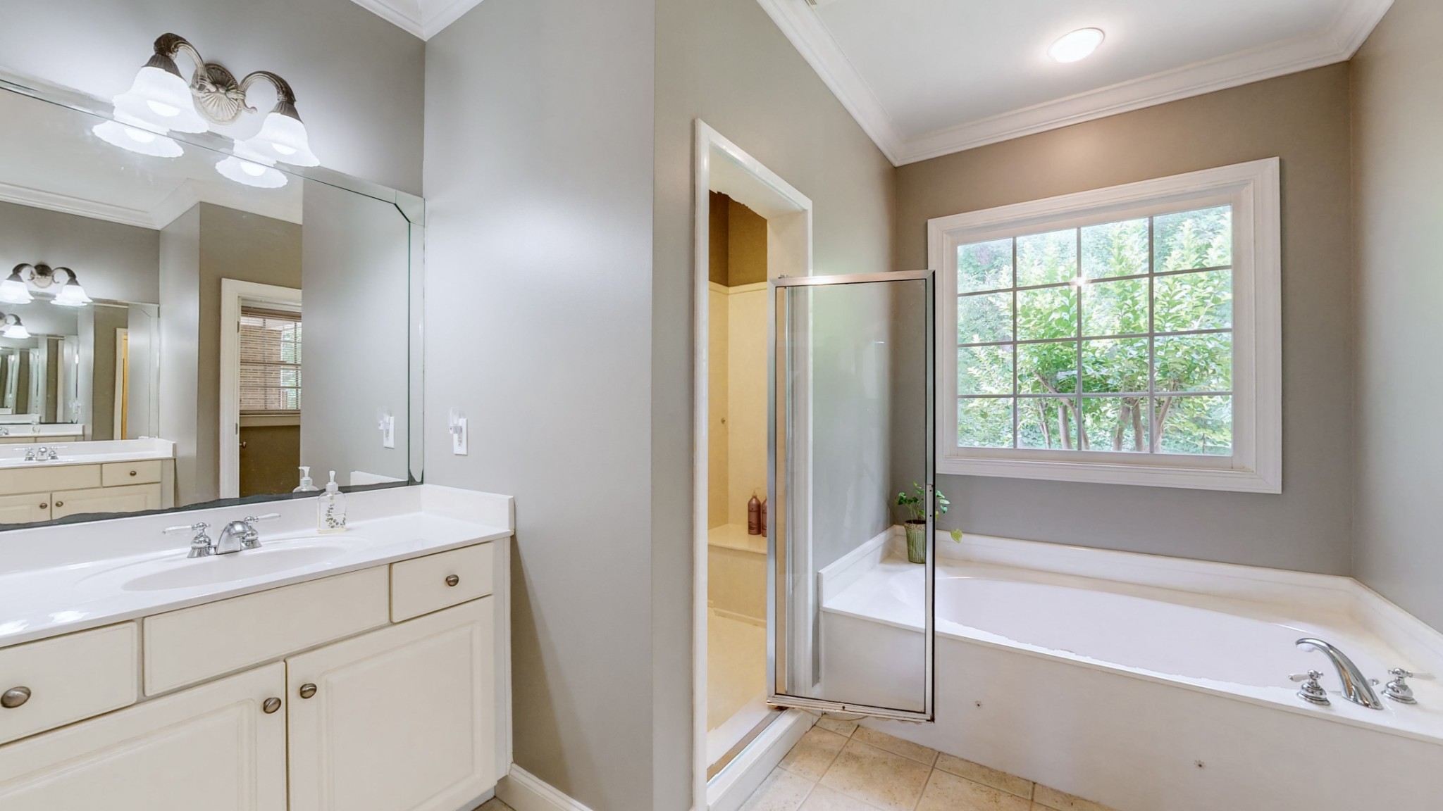 127 Gardenia Way