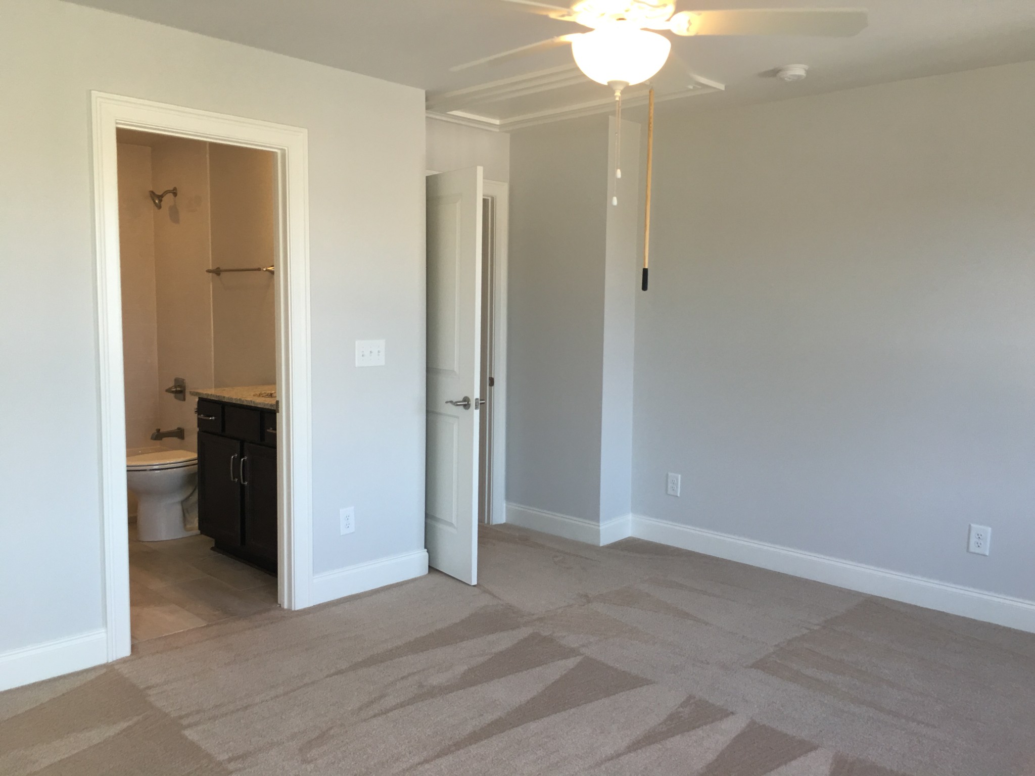 9056 Wenlock Ln