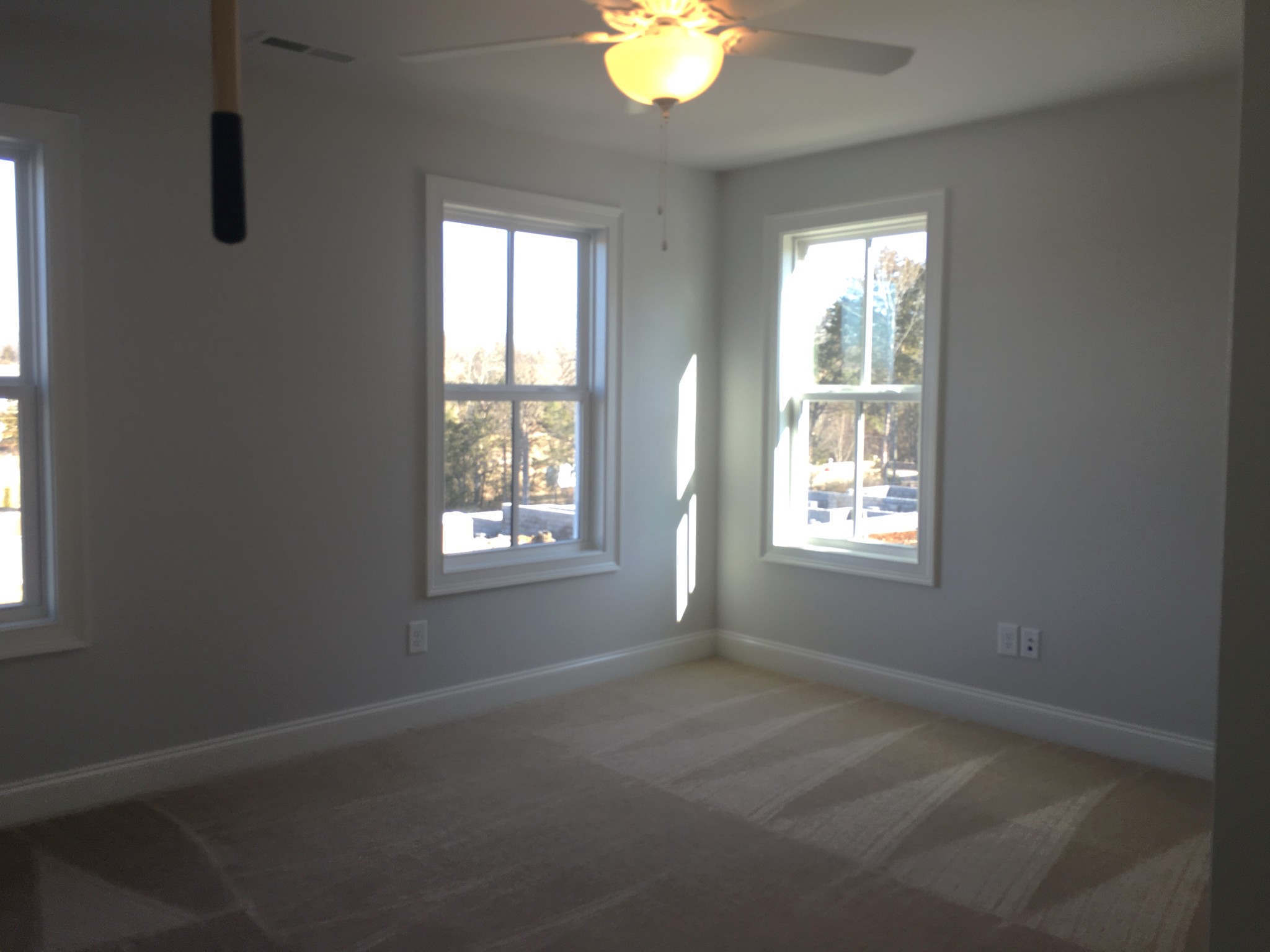 9056 Wenlock Ln