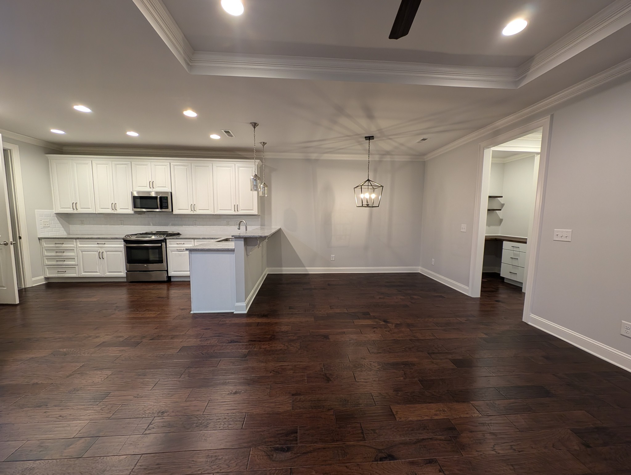 9056 Wenlock Ln
