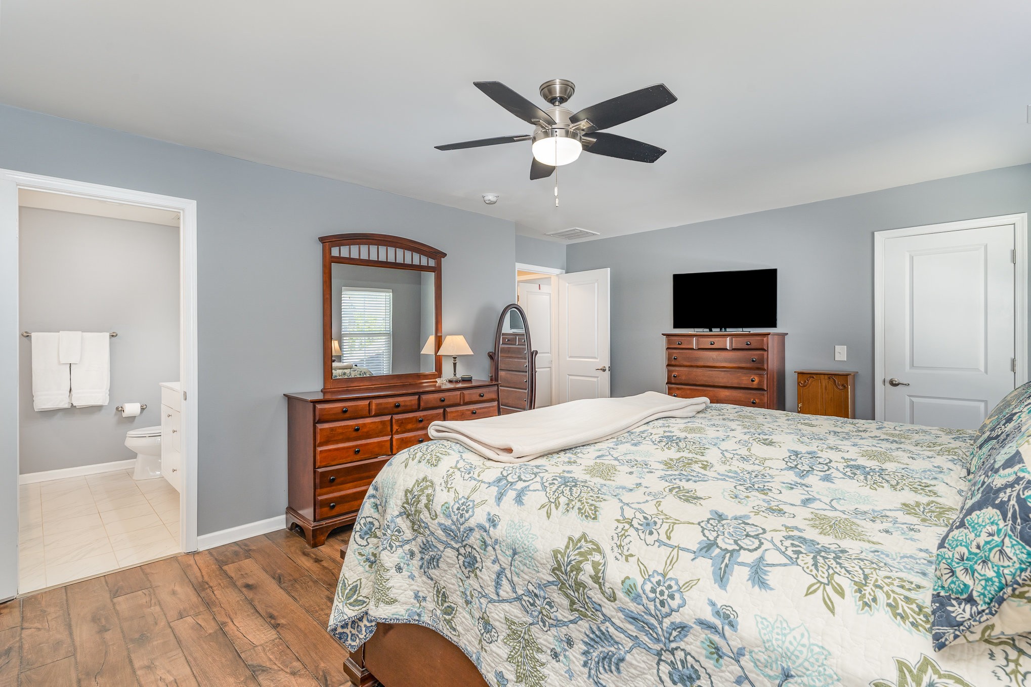 904 Fairdale Ct