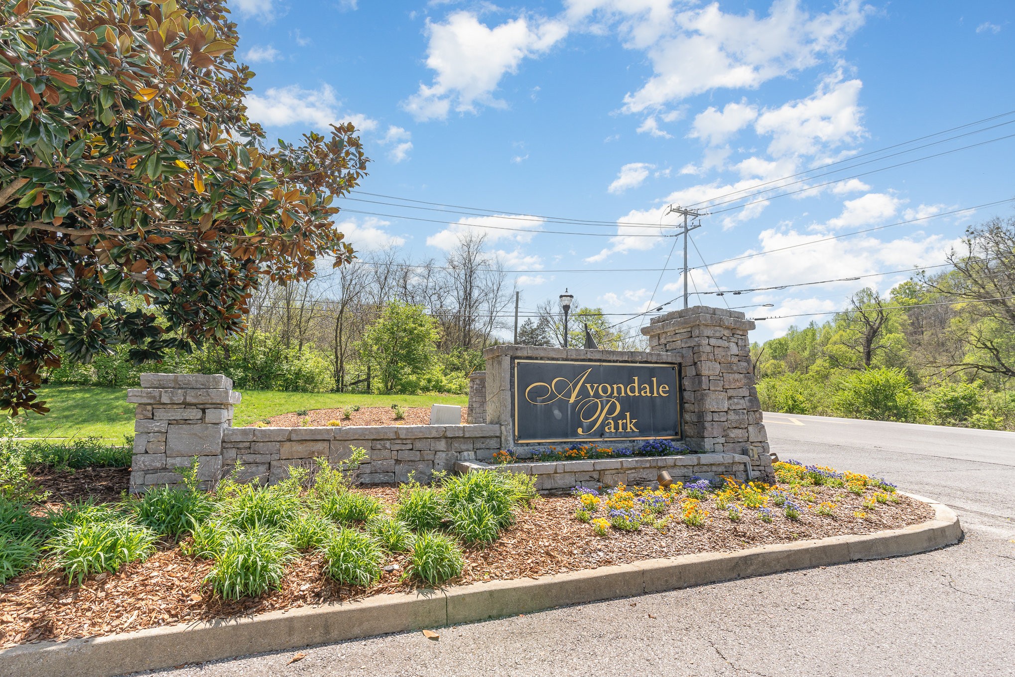 904 Fairdale Ct