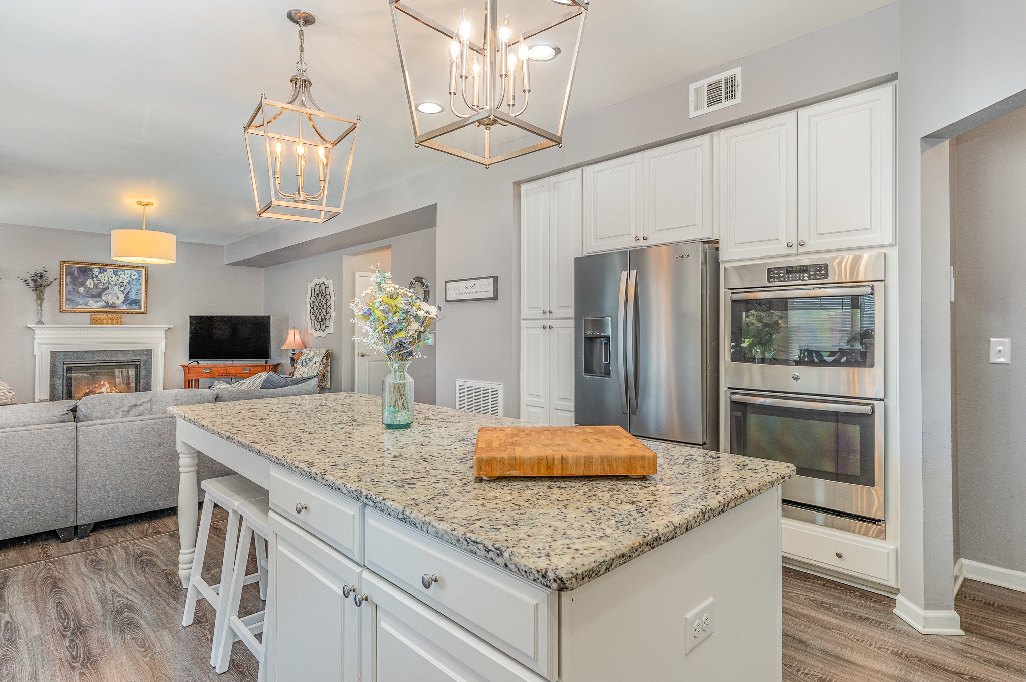 904 Fairdale Ct