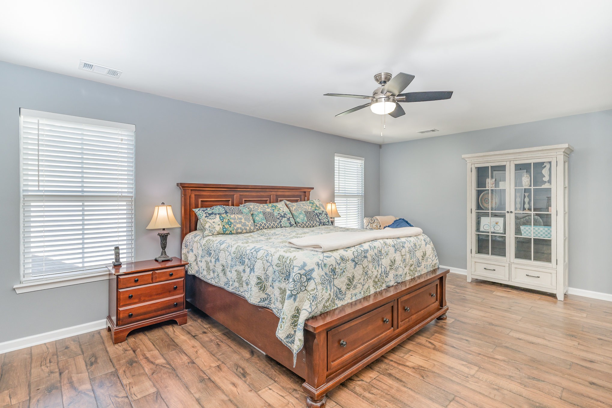 904 Fairdale Ct