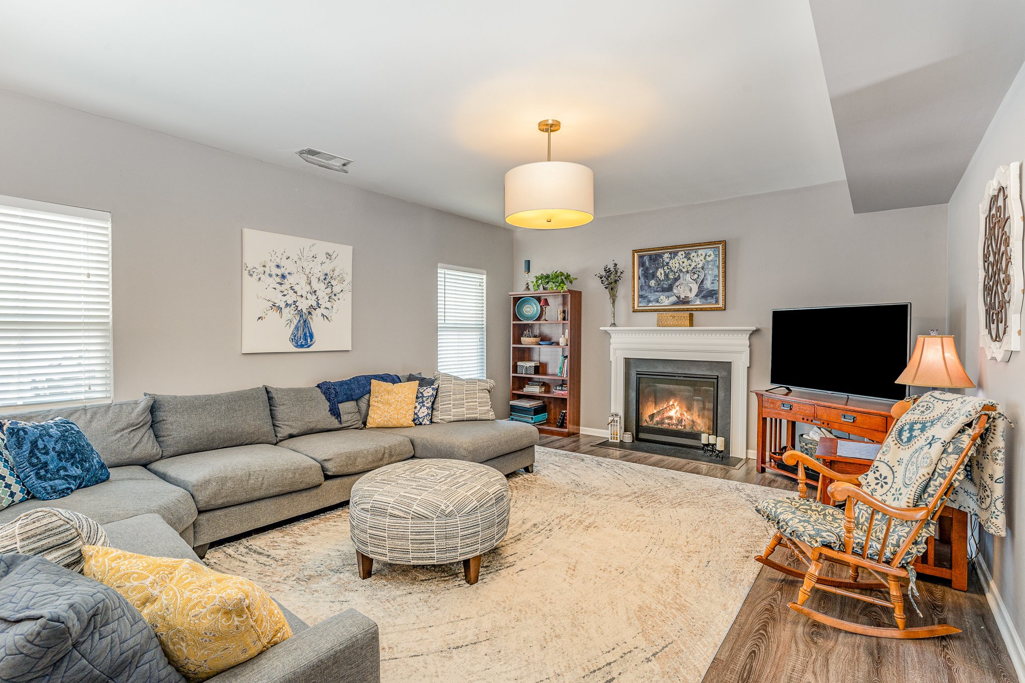 904 Fairdale Ct