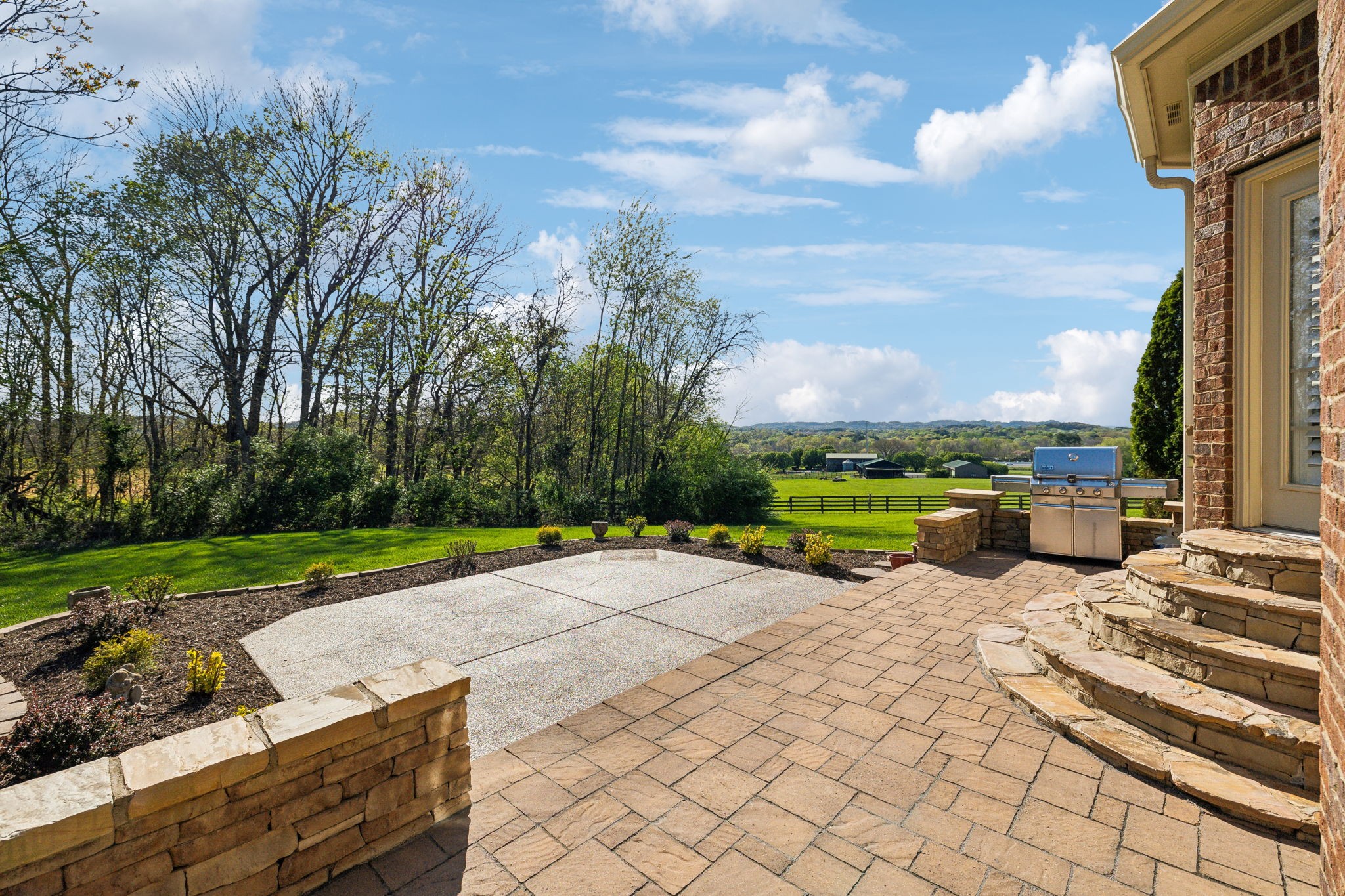 169 Circuit Rd