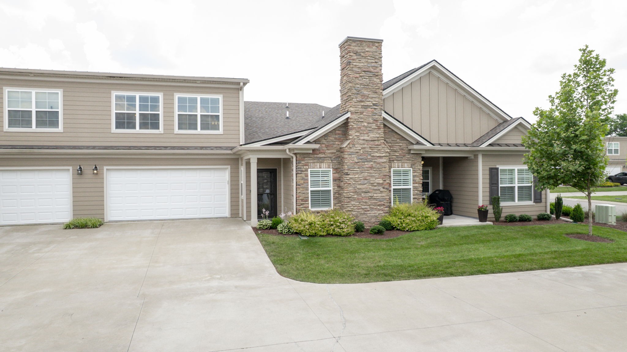 2337 Stonecenter Ln