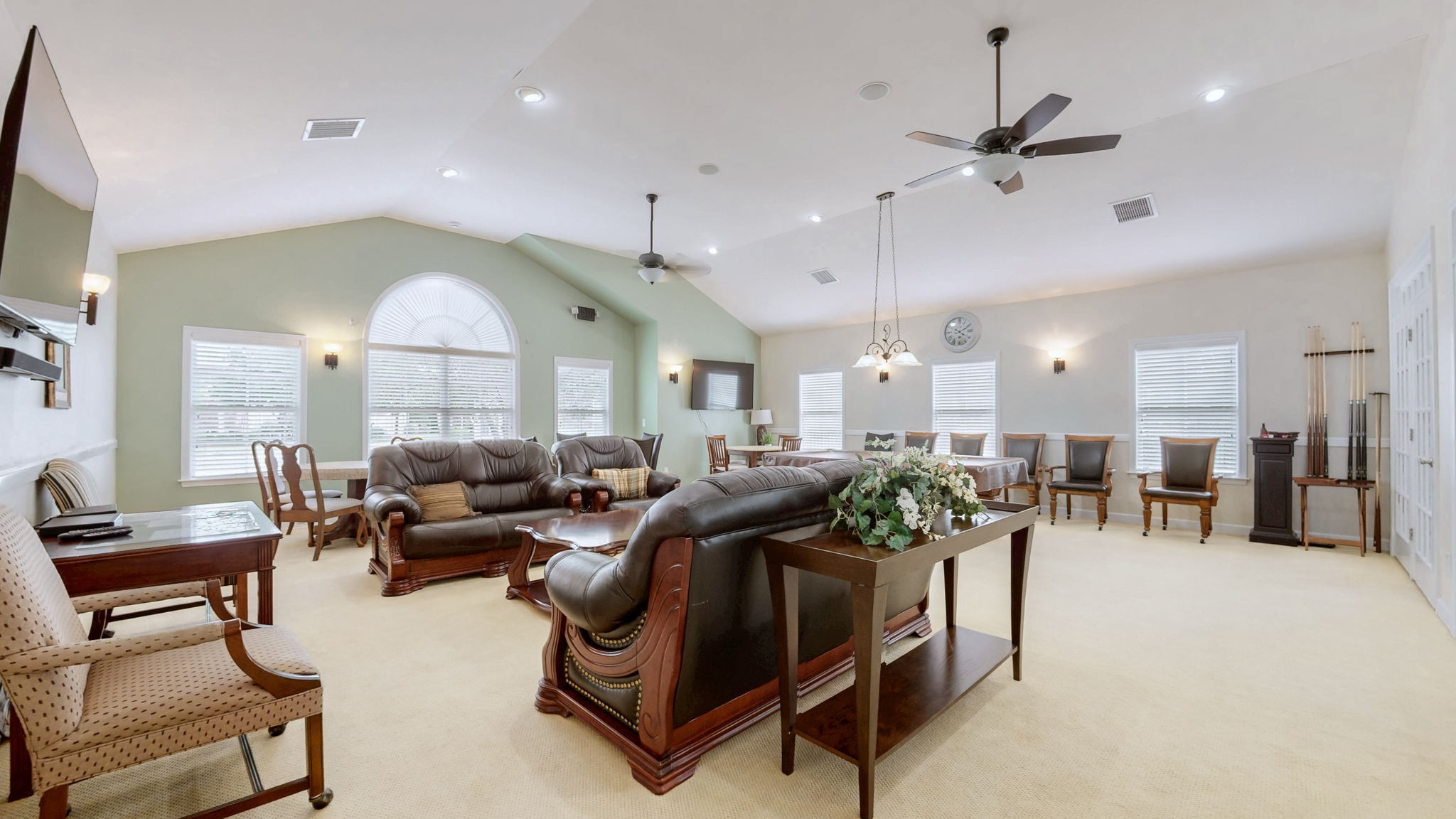 2337 Stonecenter Ln