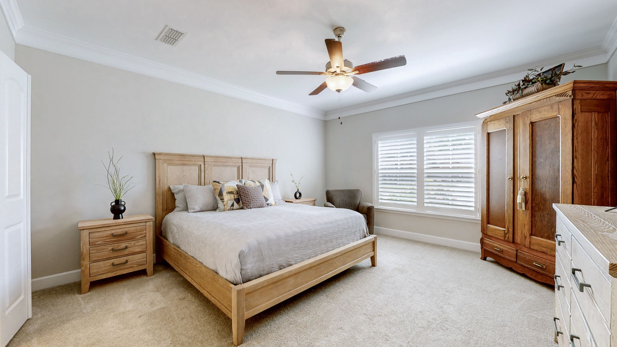 2337 Stonecenter Ln