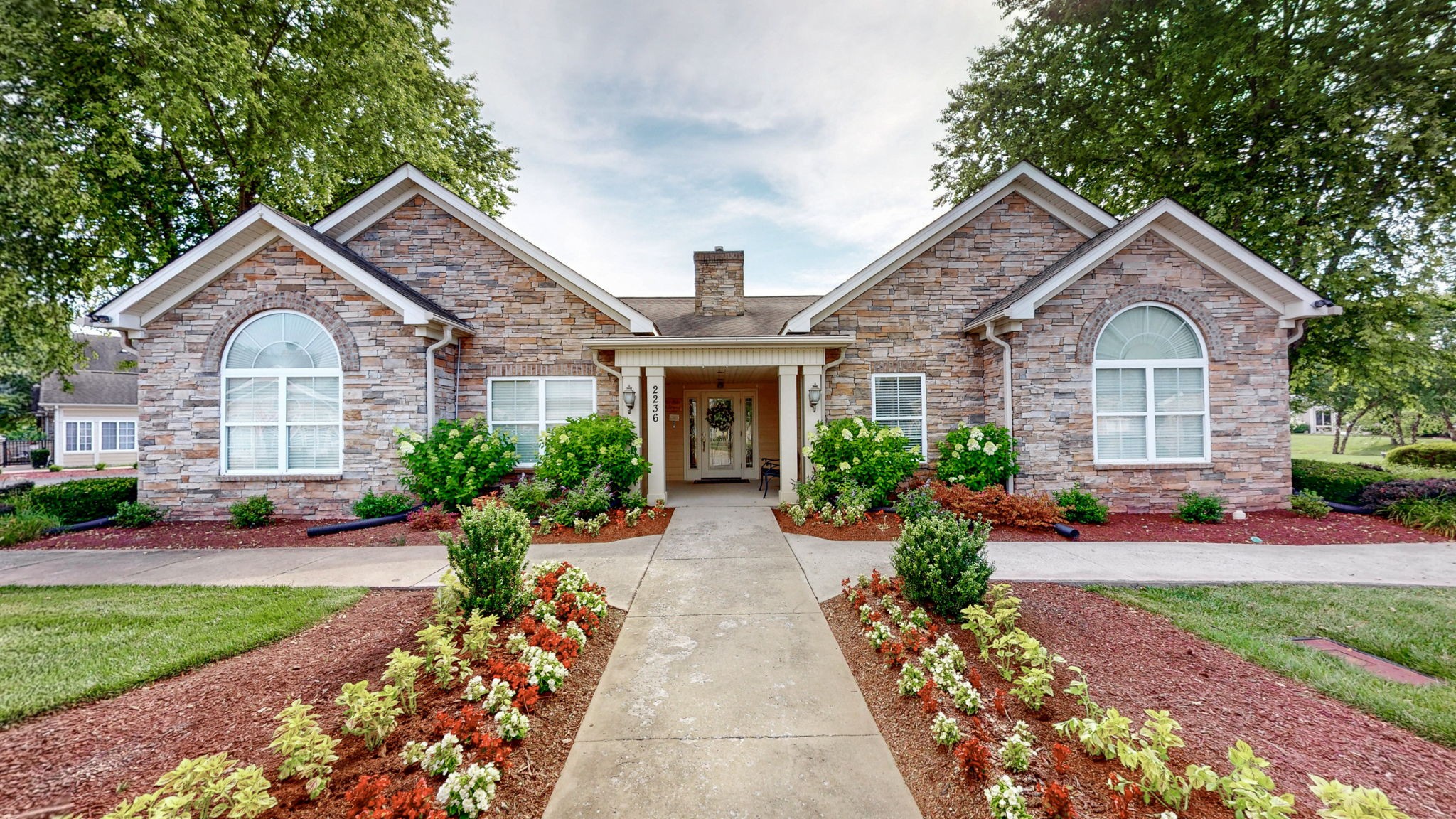 2337 Stonecenter Ln
