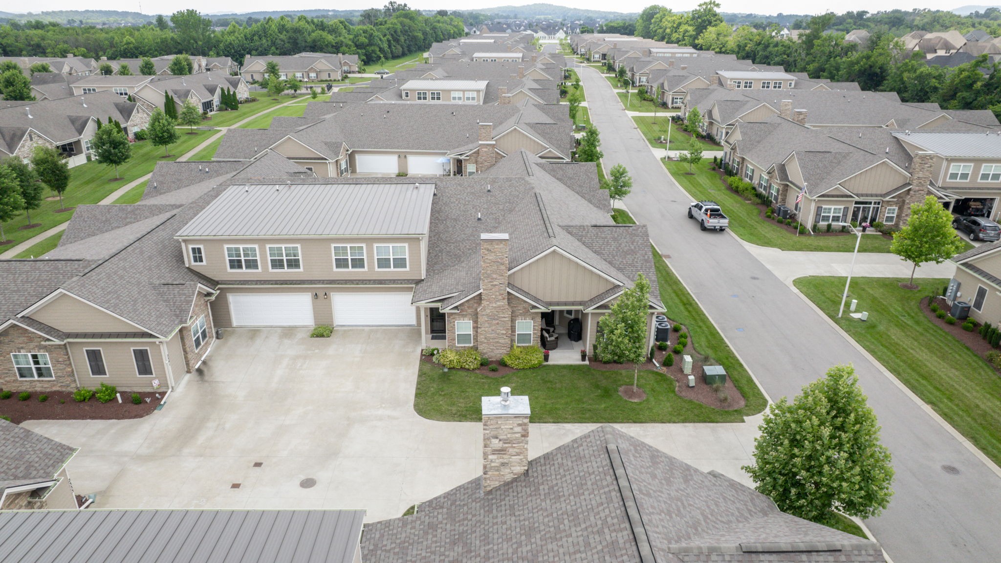 2337 Stonecenter Ln