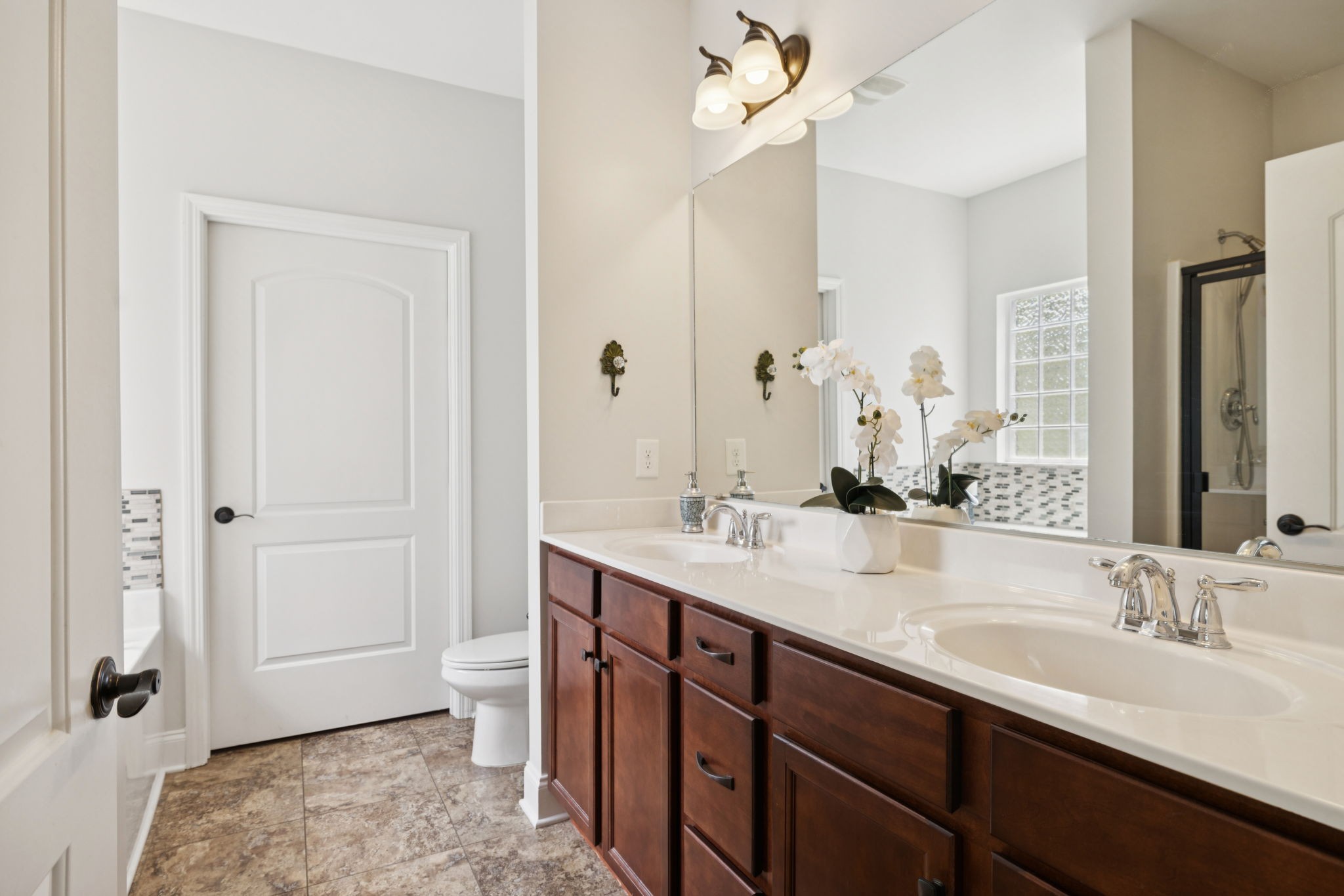 2339 Redwood Trl