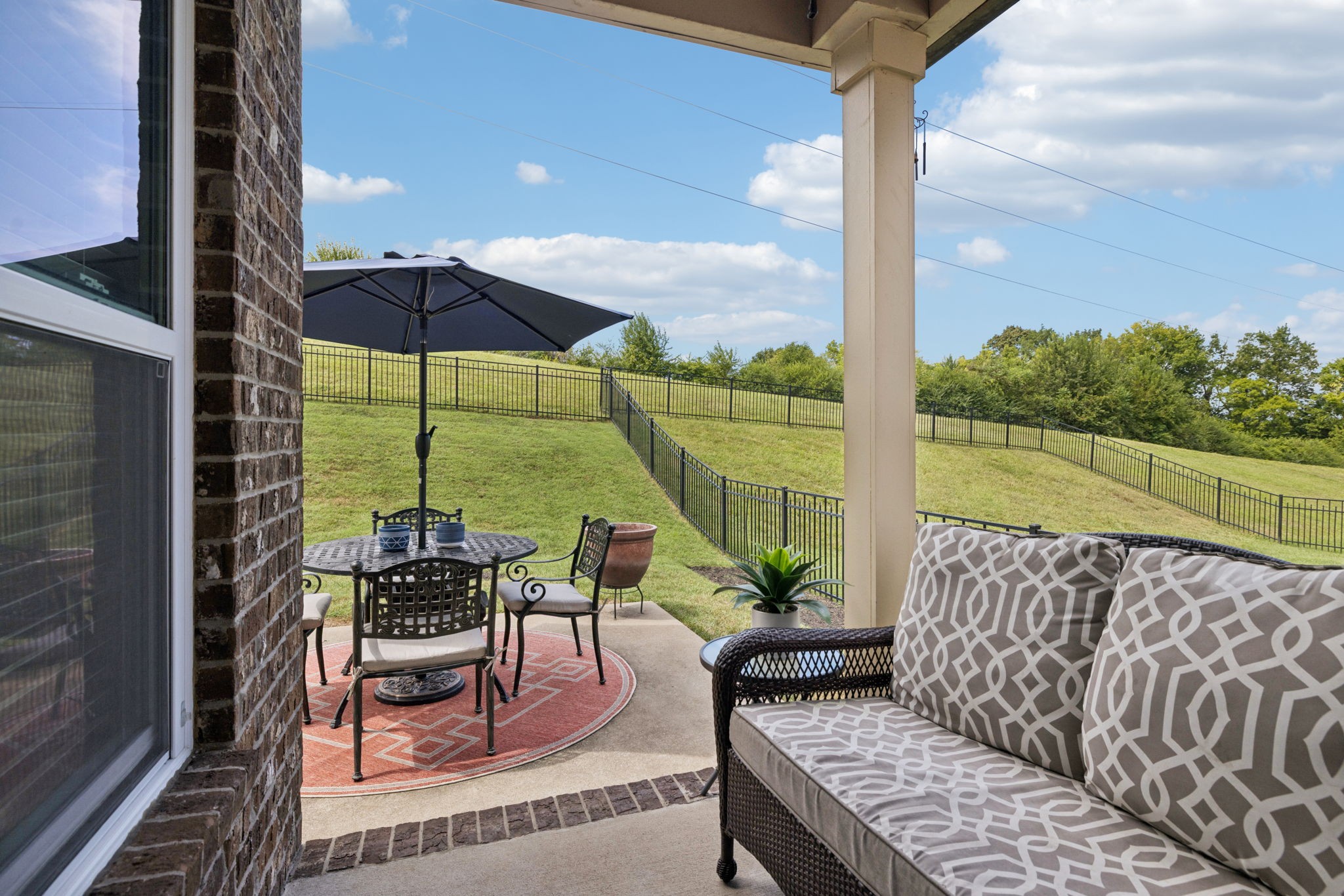 2339 Redwood Trl