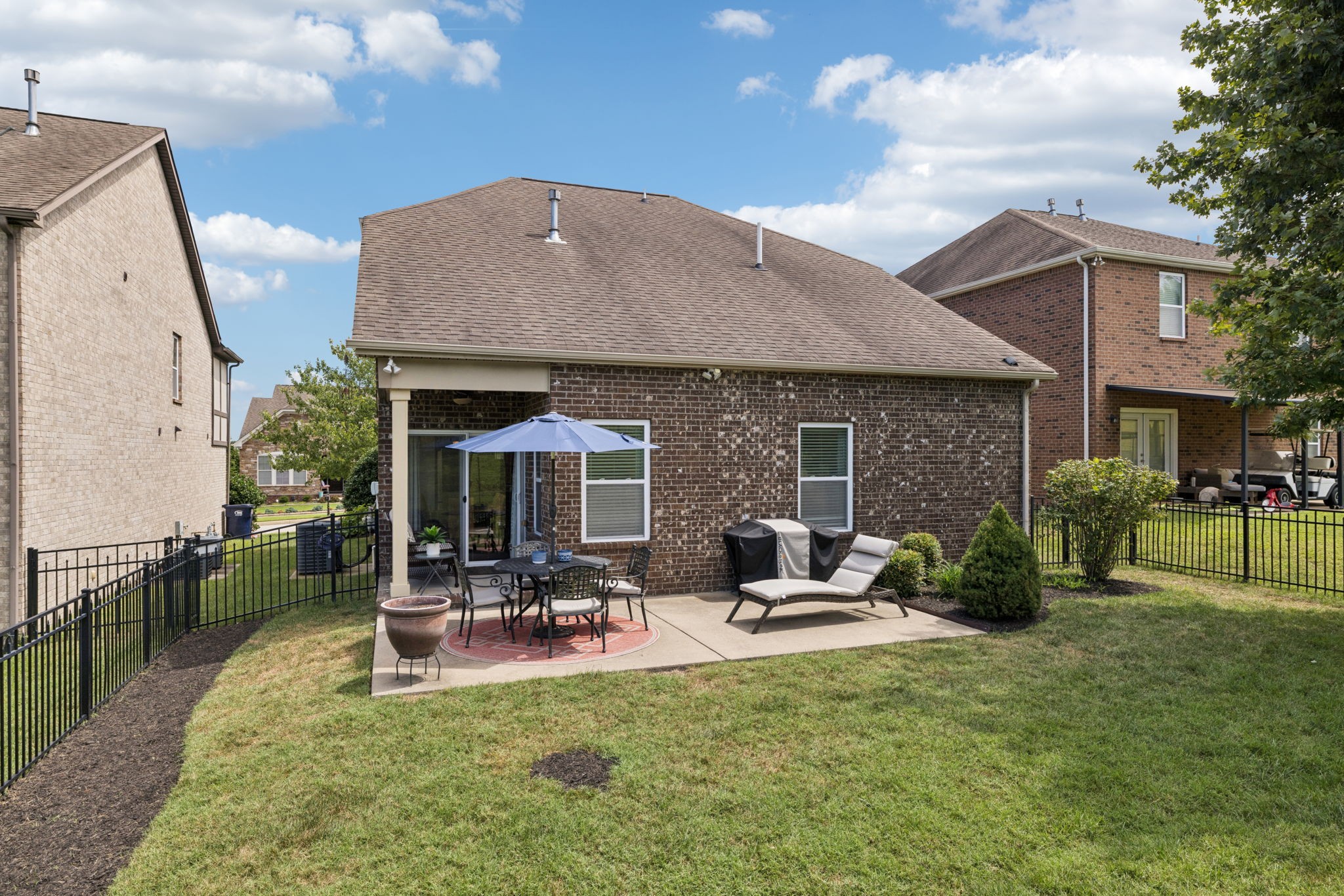 2339 Redwood Trl