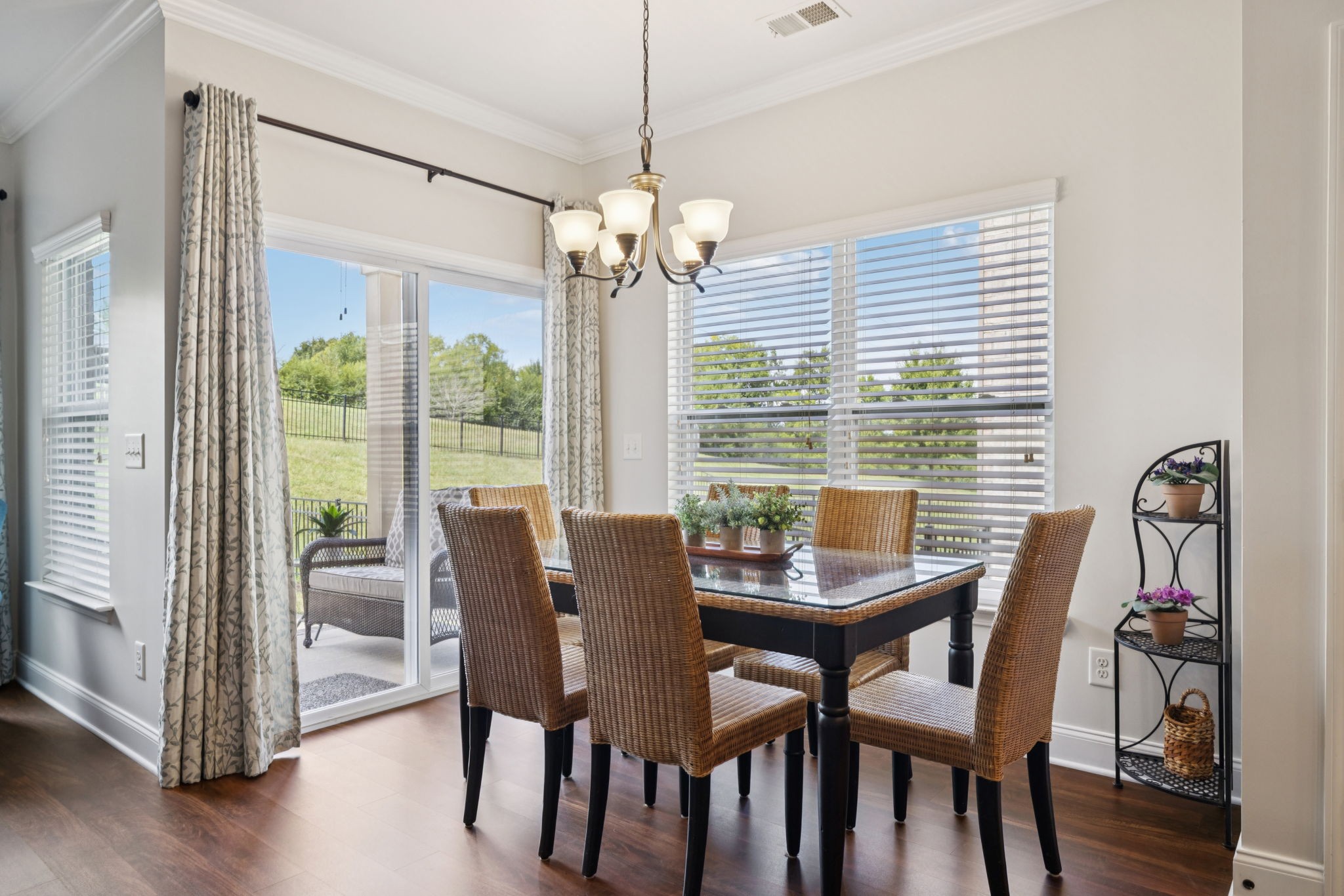 2339 Redwood Trl