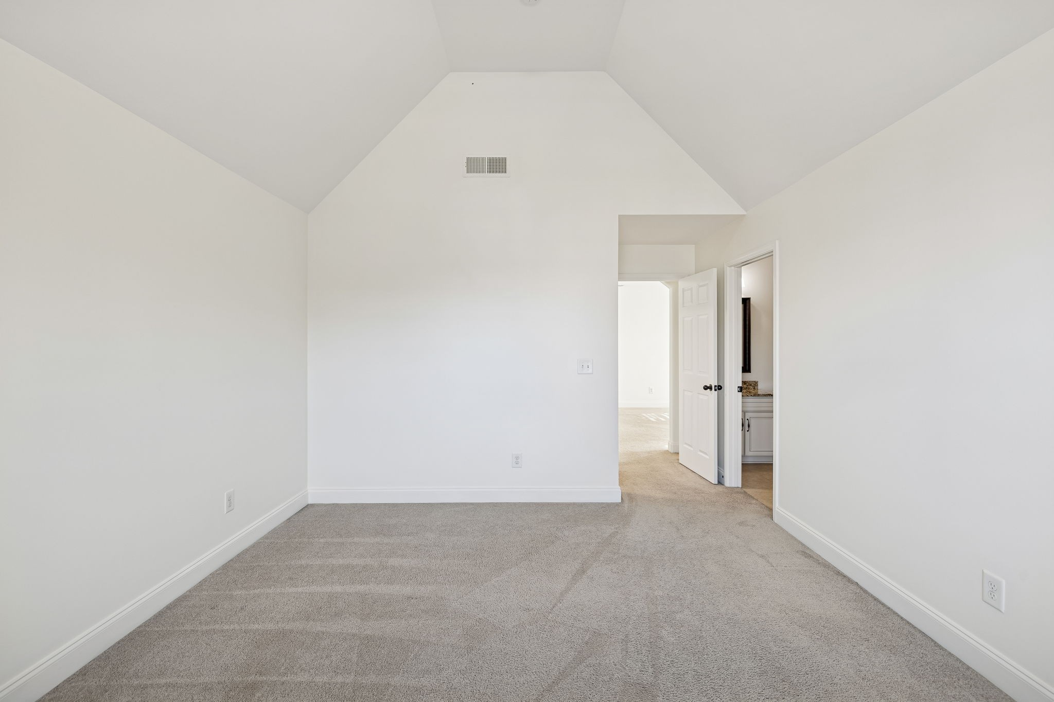 76 Molly Bright Ln