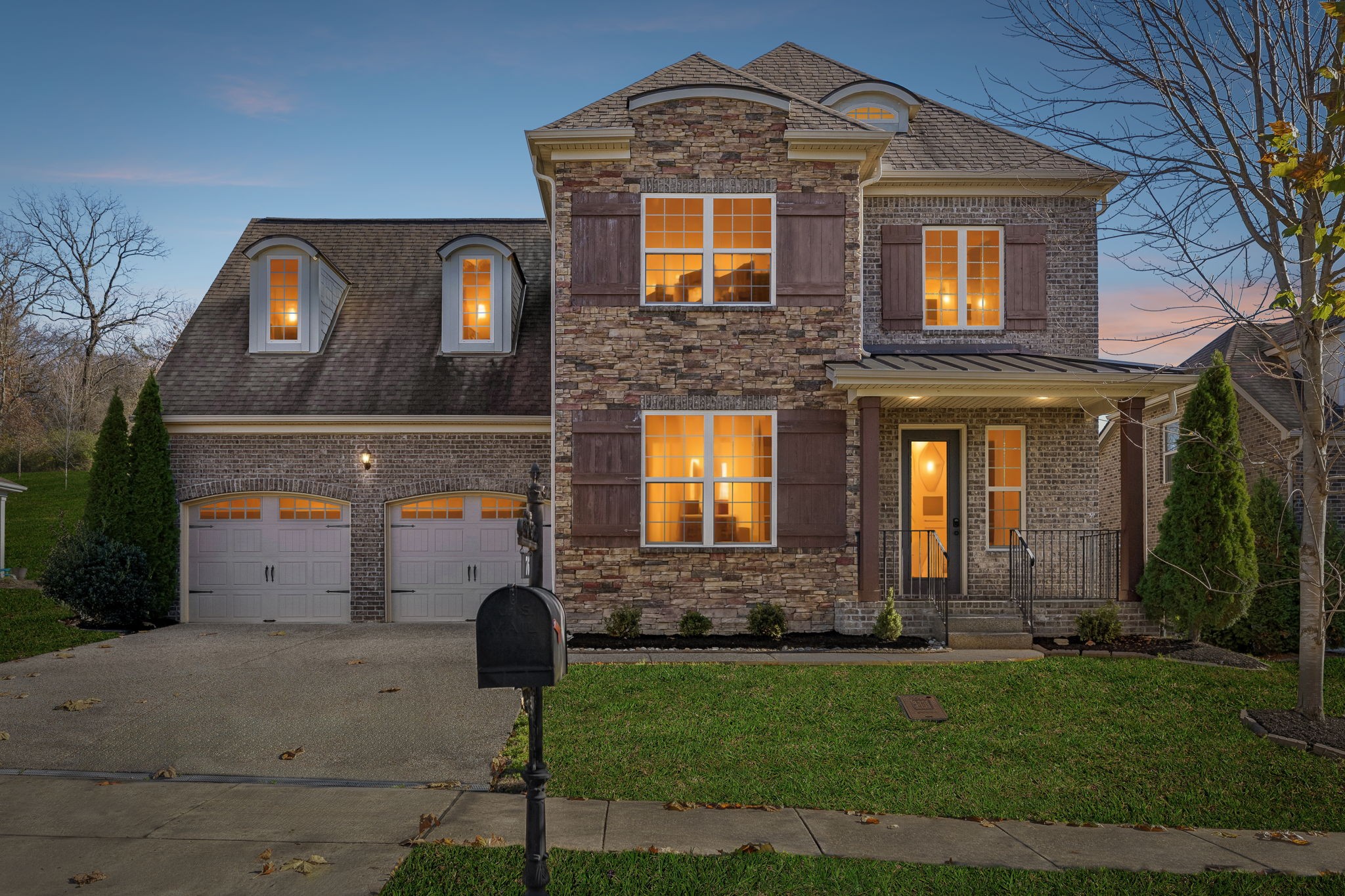 76 Molly Bright Ln