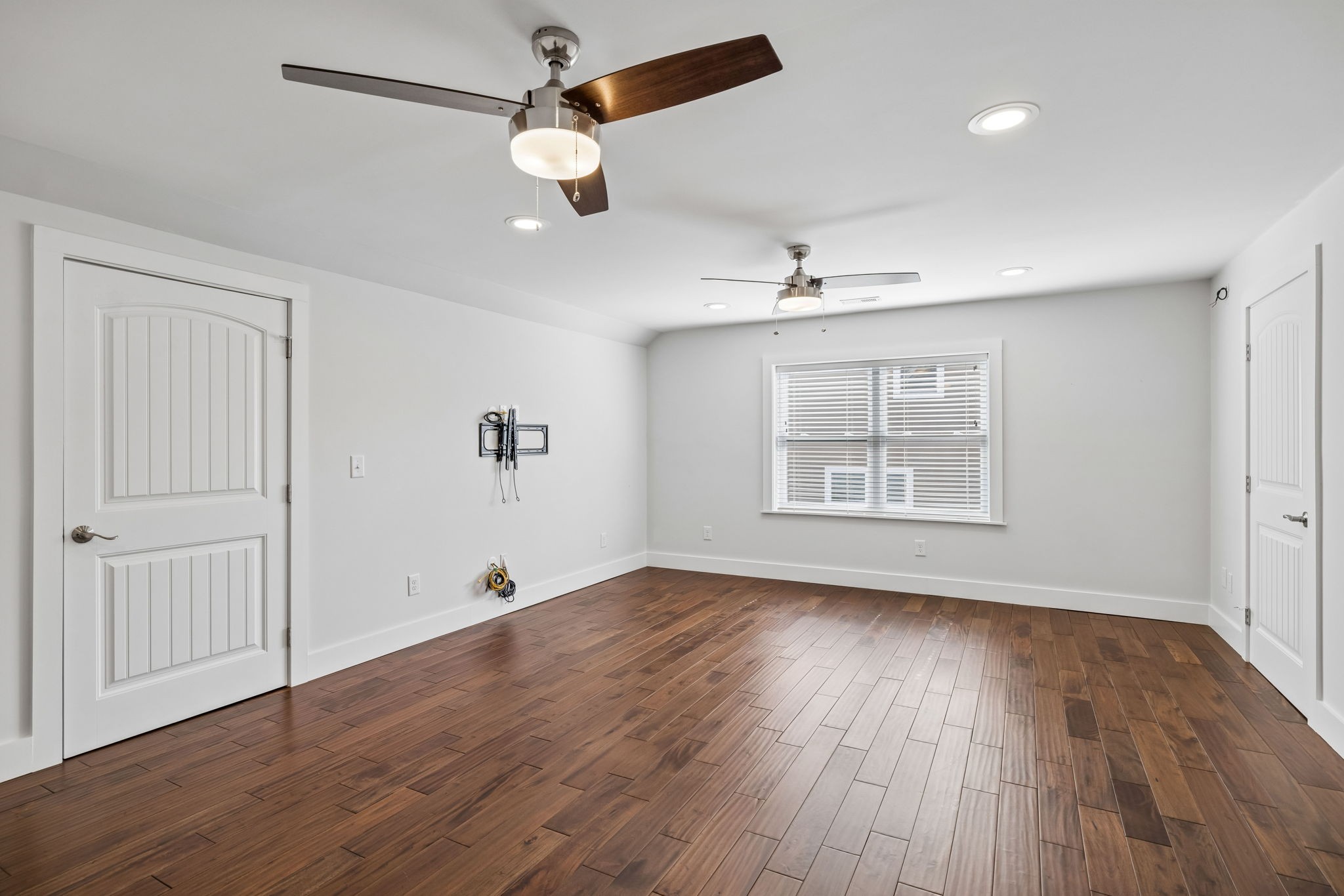 214 Fowler Cir