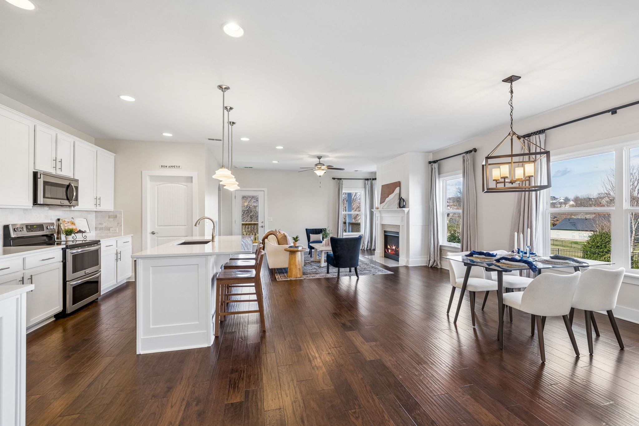214 Fowler Cir
