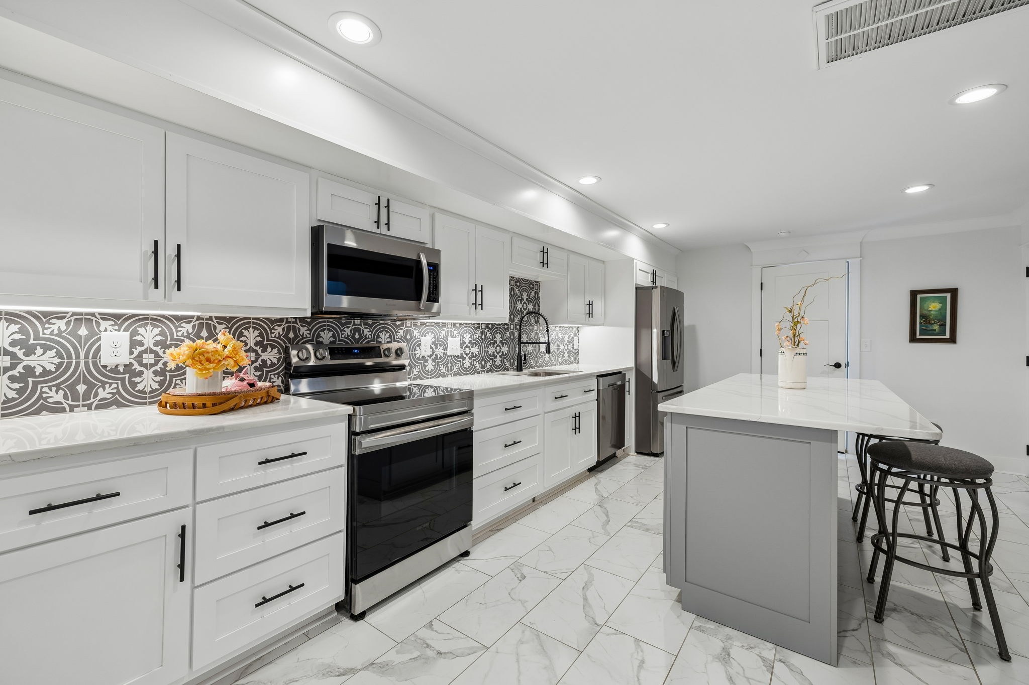 2104 Williamsport Pike