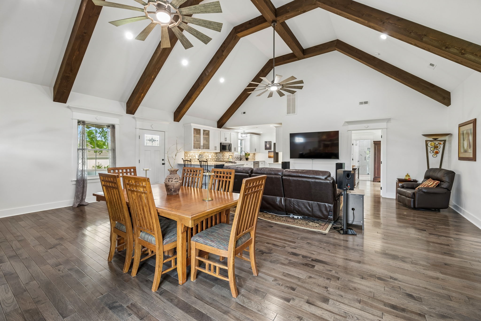 2104 Williamsport Pike