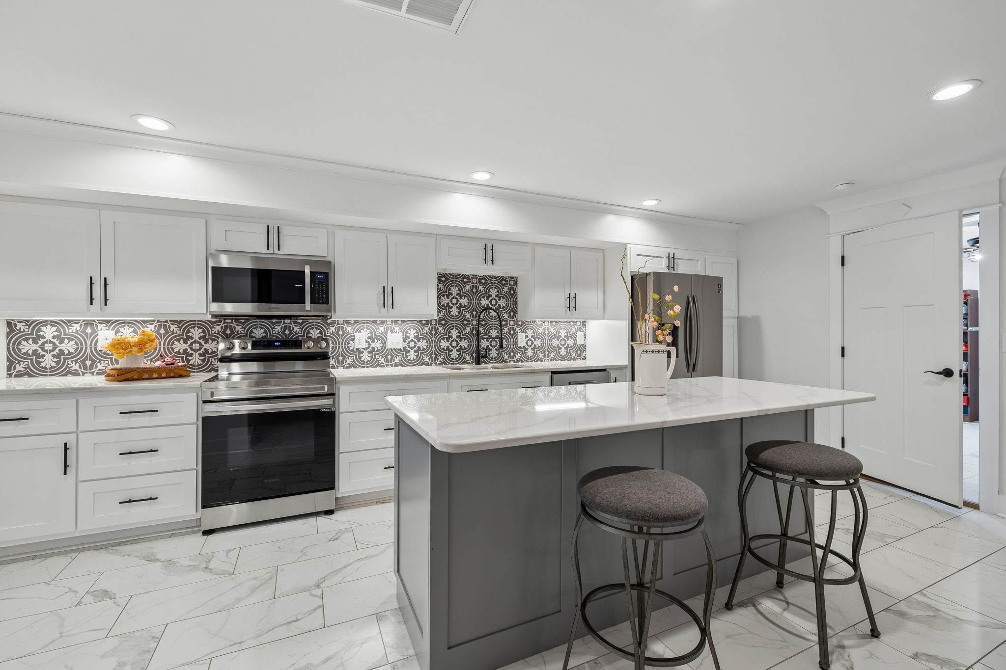 2104 Williamsport Pike
