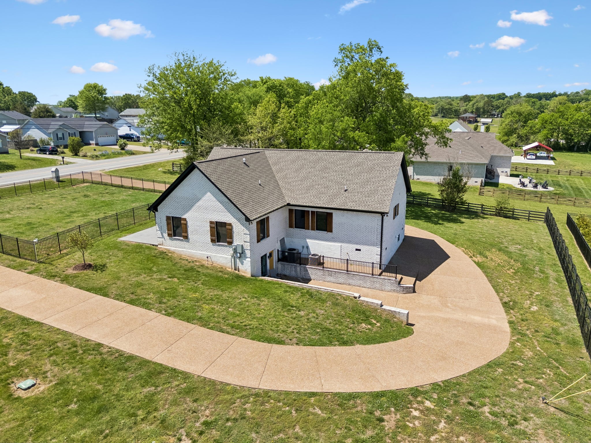 2104 Williamsport Pike