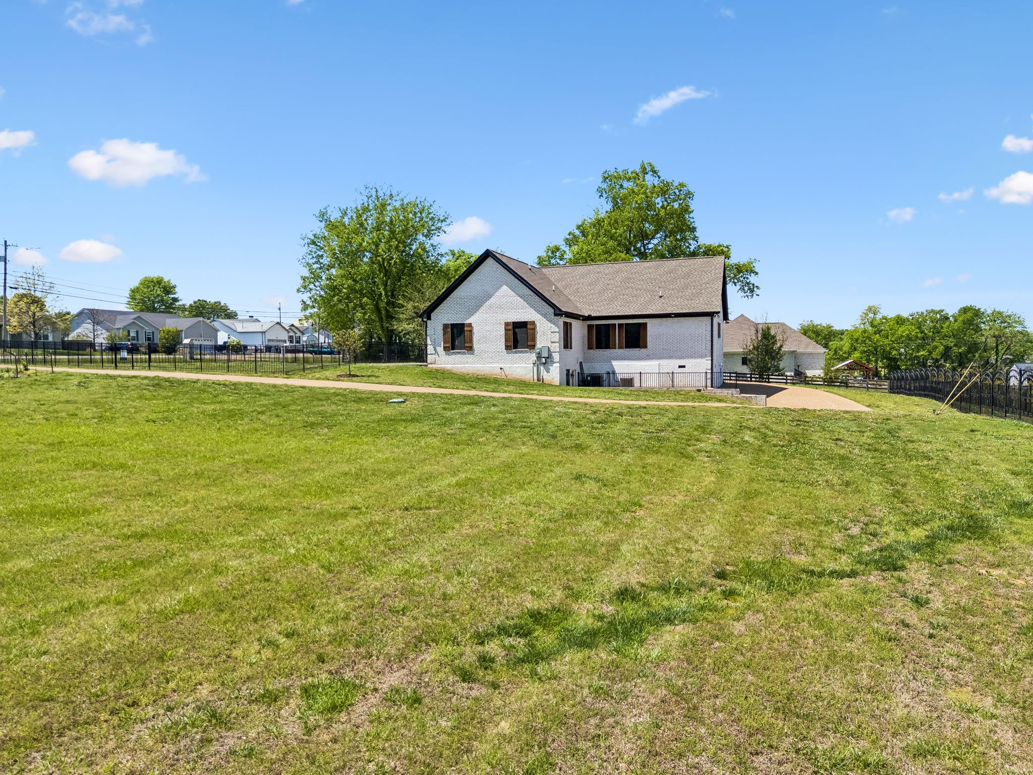 2104 Williamsport Pike
