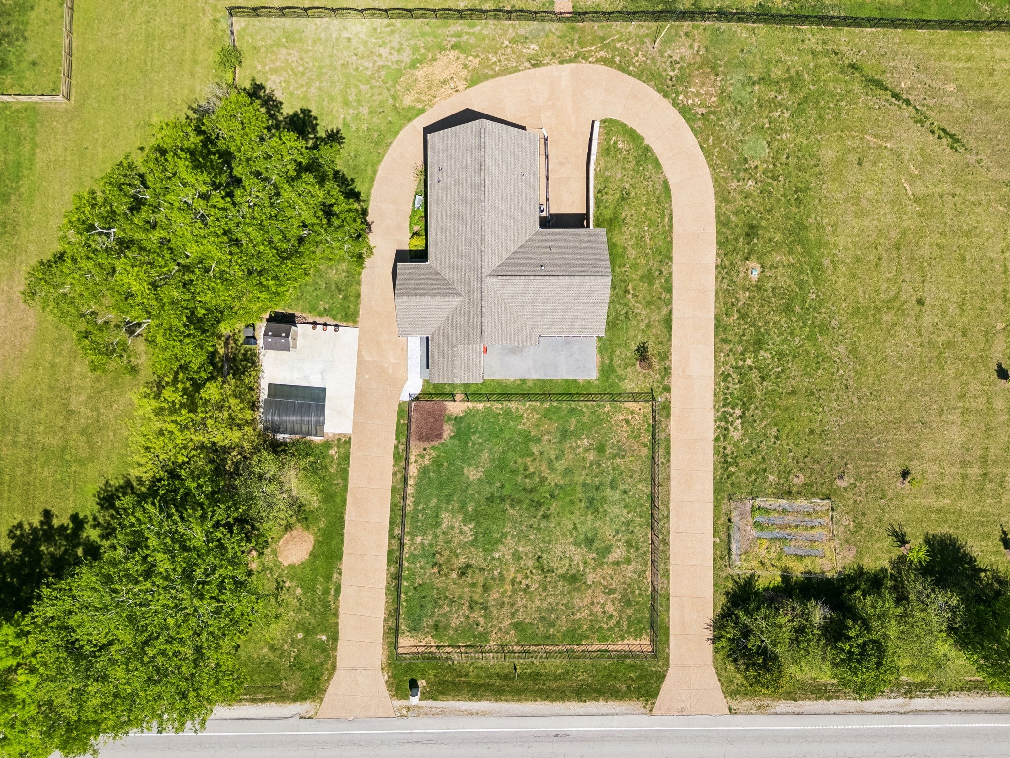 2104 Williamsport Pike