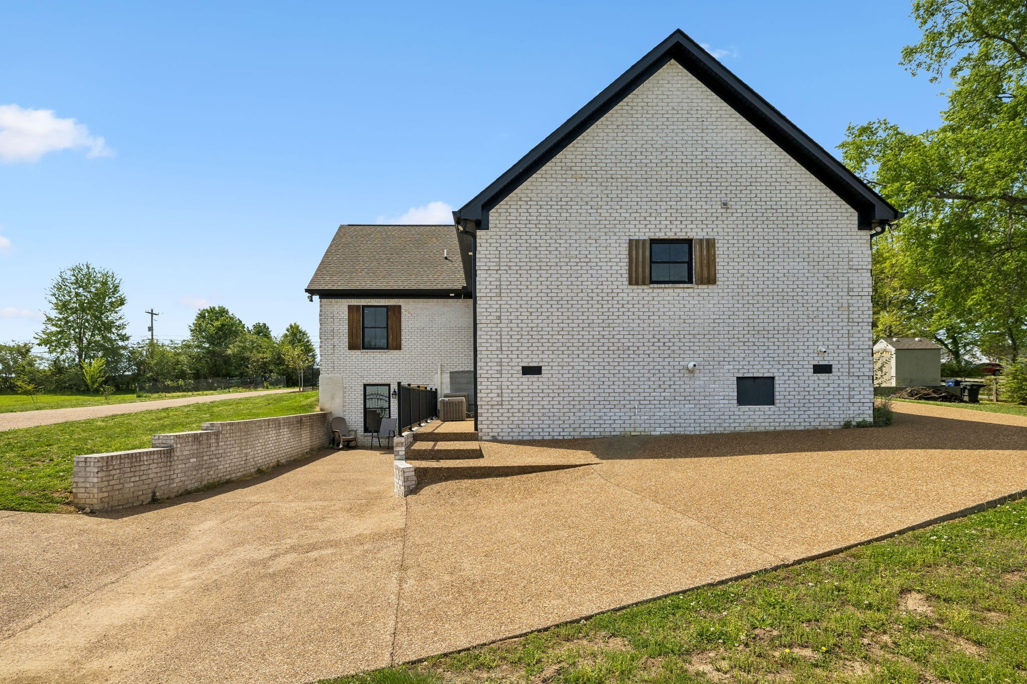 2104 Williamsport Pike