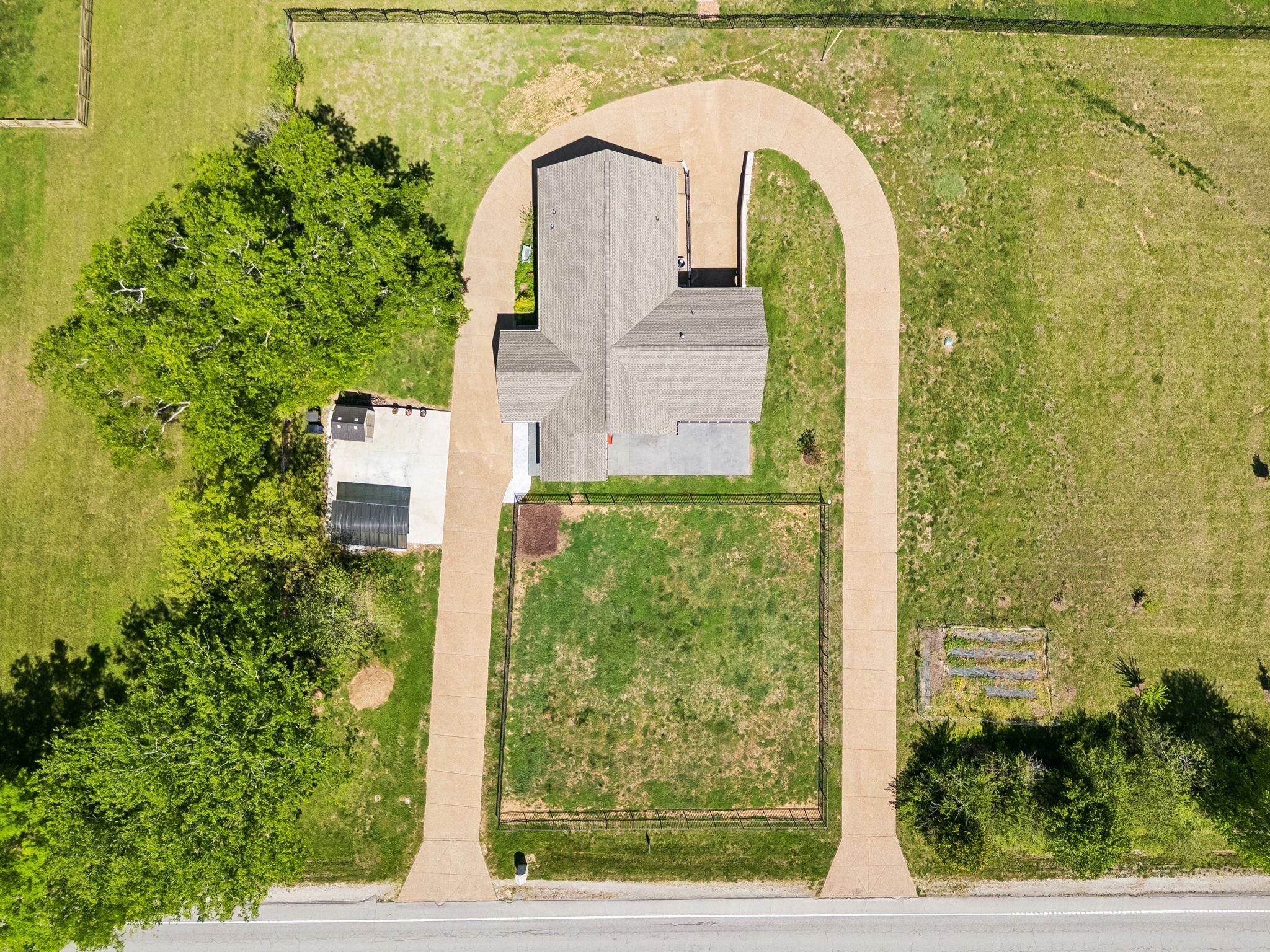 2104A Williamsport Pike