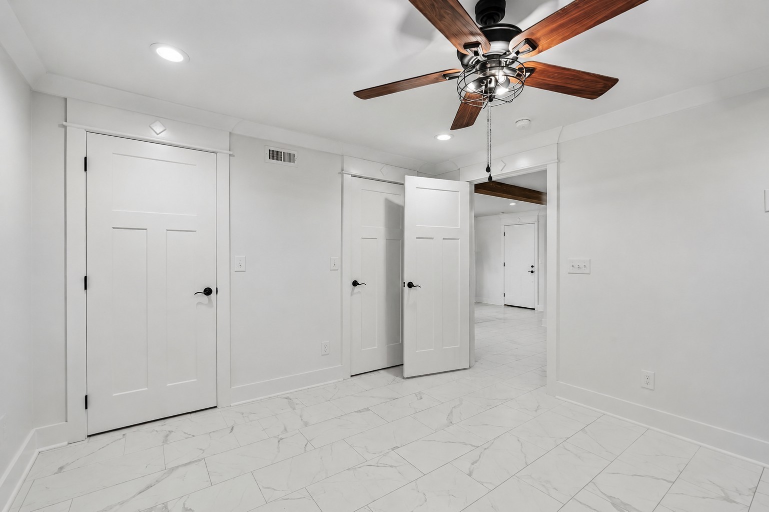 2104A Williamsport Pike