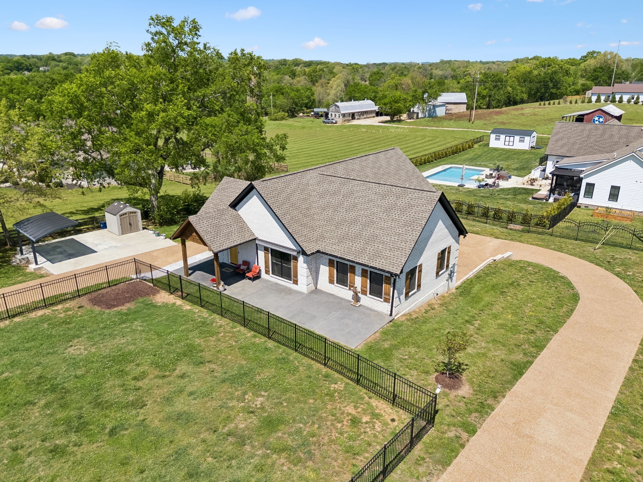 2104A Williamsport Pike