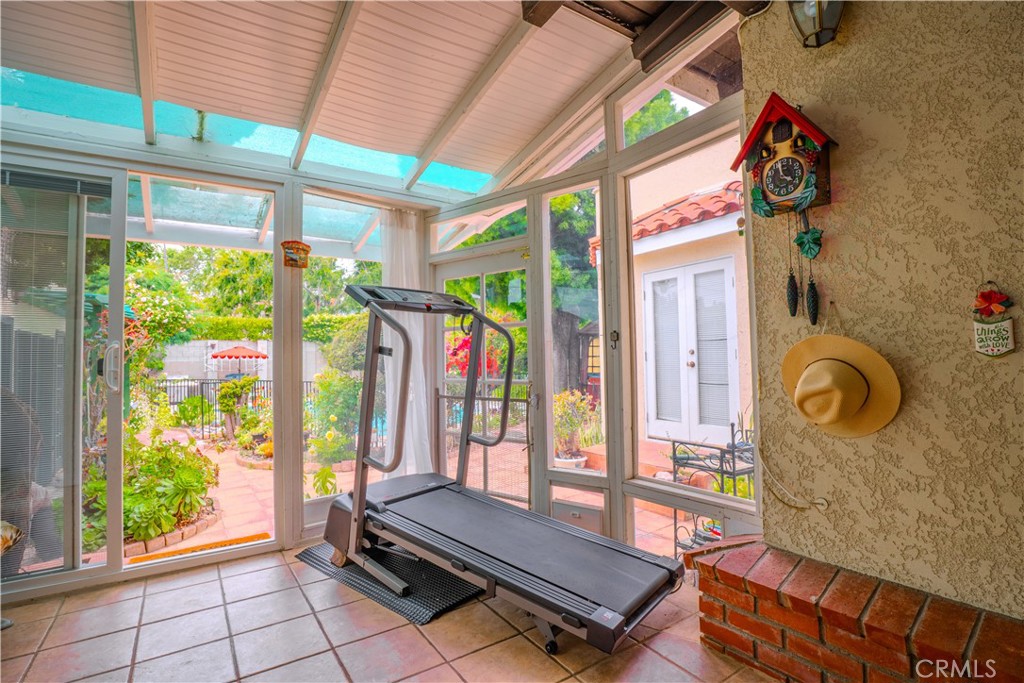 1501 Winchester Avenue