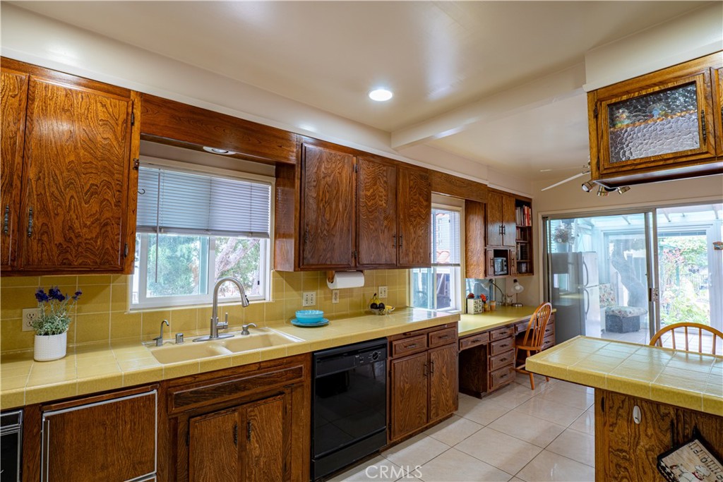 1501 Winchester Avenue